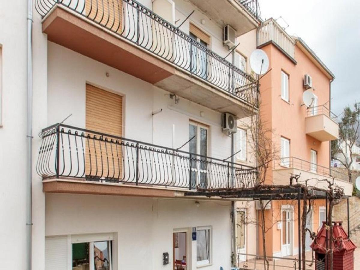 Apartment Knez 1 - 50 M From Beach Podstrana Exterior foto